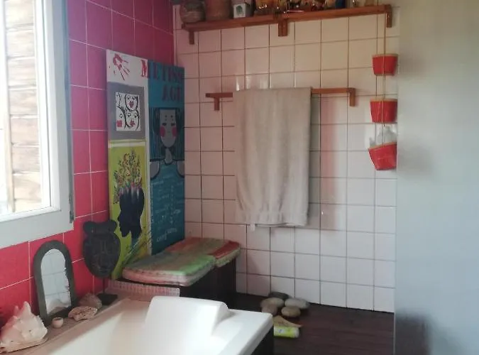 Semesterbostad Maison De *