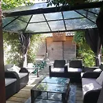Maison De