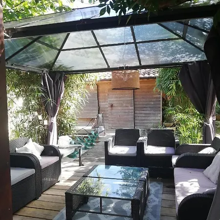 Maison De