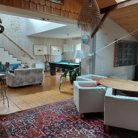 Maison De 펜션