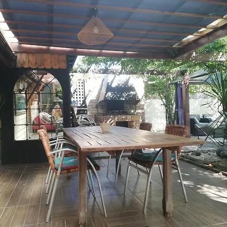Maison De *